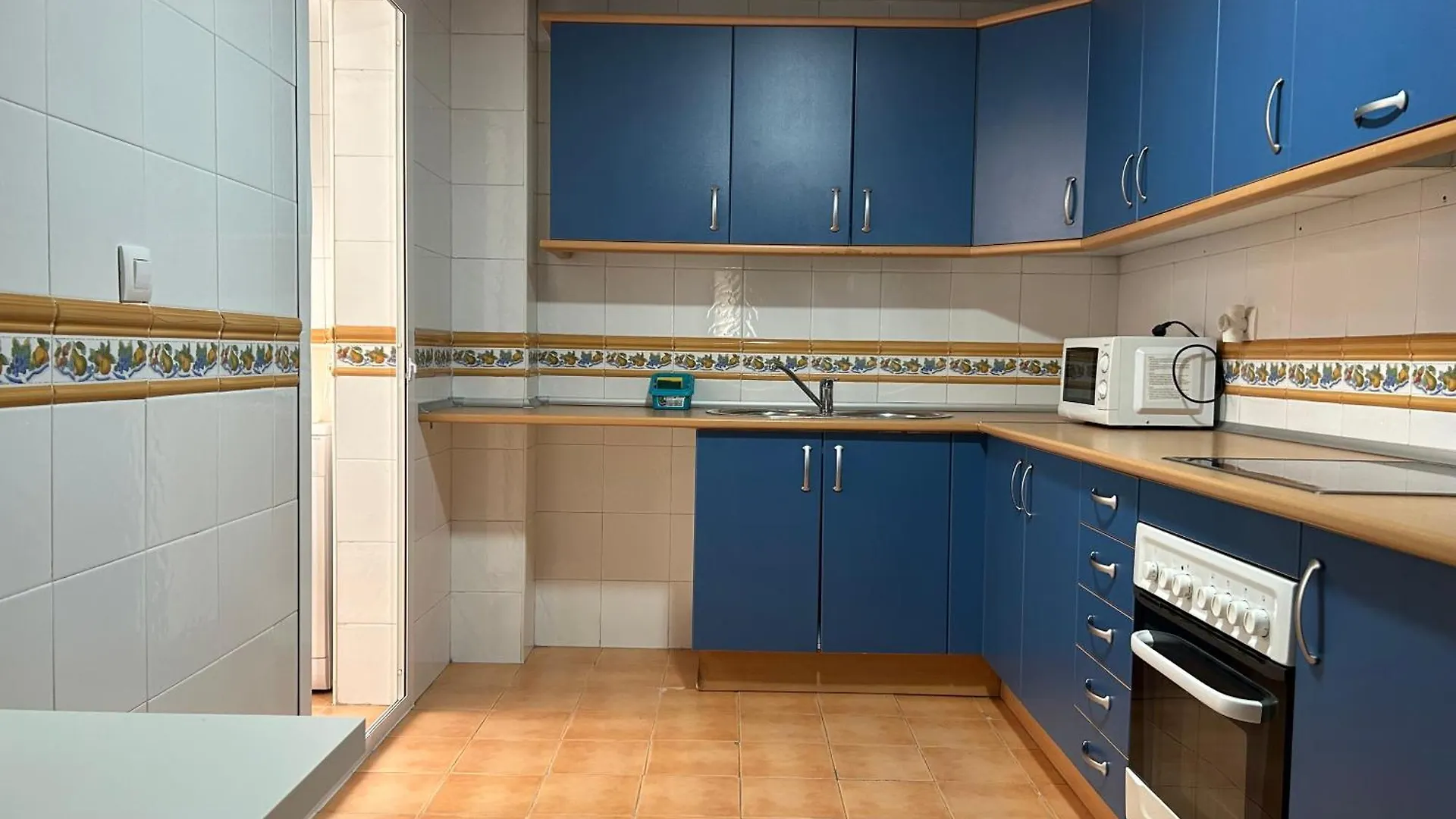 Garden Teatinos, Apartamento Con Piscina, Aparcamiento Y Ac Málaga
